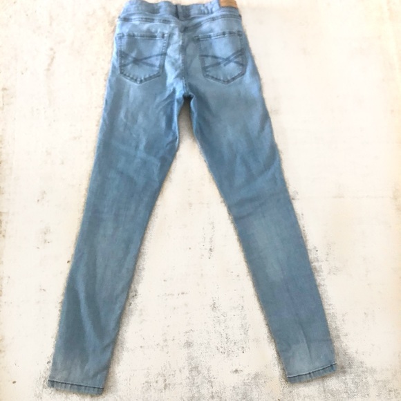 light wash aero jeans - Picture 2 of 4